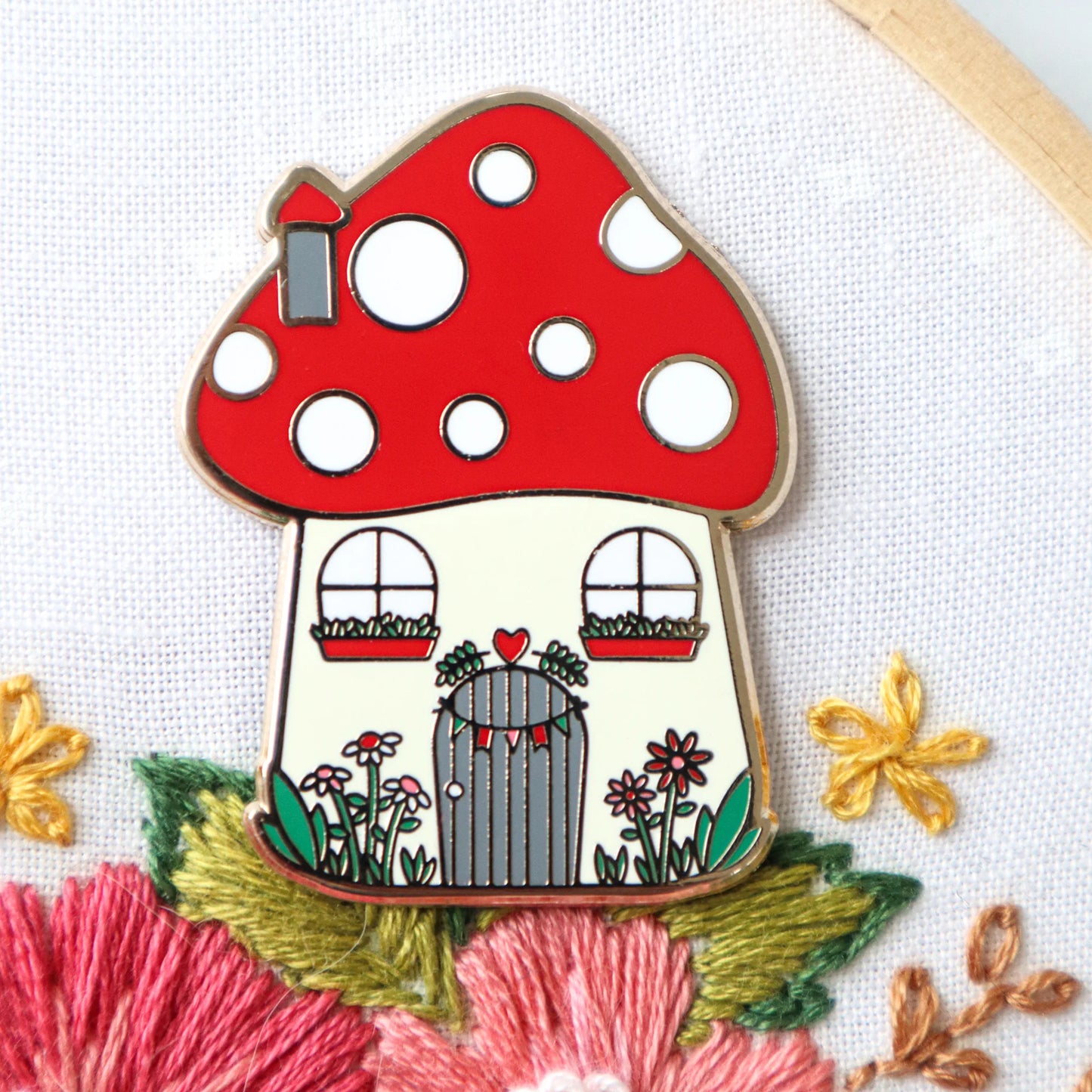 Woodland Mushroom House Needle Minder by Flamingo Toes