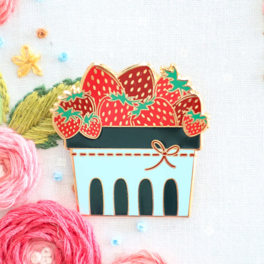 Strawberry Basket Magnetic Needle Minder by Flamingo Toes