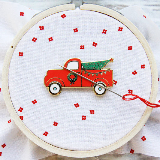 Christmas Truck Magnetic Needle Minder by Flamingo Toes