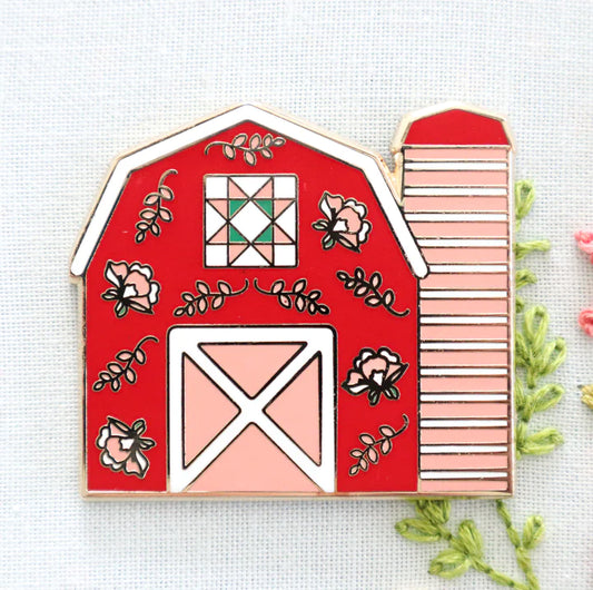 Sweet Acres Barn Magnetic Needle Minder by Flamingo Toes