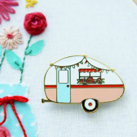 Vintage Camper Magnetic Needle Minder by Flamingo Toes